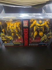 Hasbro E4688 Transformers Studio Series 24 & 25 Deluxe Class BUMBLEBEE Pack of 2