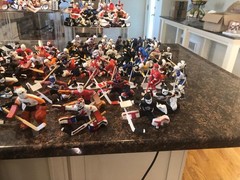 JUST IN UPDATED93 -2000 BULK AUCTIONS NHL Hockey Starting Lineup LOOSE PICK ONE