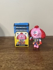 AUTHENTIC MEGA SPACE MOLLY 100% Jon Burgerman SERIES 4 CONFIRMED BLIND FIGURE