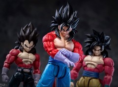 SH Figuarts Dragon Ball Z Mythos Anime Vegito SSJ4 MA007 Kong Studios *NEW*
