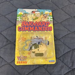 VINTAGE 1989 PLAYMATES BARNYARD COMMANDOS CAPTAIN TUSKER CHITLINS+SUBMARINE 5912