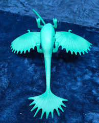 How to Train Your Dragon SCAULDRON Water Squirter Figure 2013 Defenders of Berk