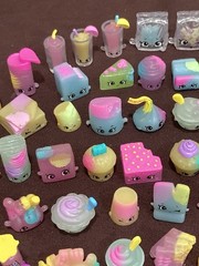 Shopkins Assorted Figures Lot of 72 Mixed Characters Moose Toys