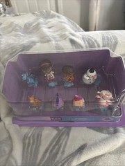 NIB Disney Doc McStuffins Deluxe 8 piece Figurine Play Toy Set Lambie, Chilly