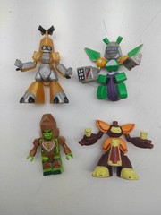 Vintage 2002 Hasbro Medabots Metabee Gold Warbandit Emperor & Kre-O Rhinox LOT