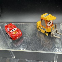Disney Pixar Cars Plastic & Mini Die cast Mater Luigi Lightning McQueen 8 Piece