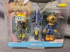 Roblox DevSeries SHARK BITE 2: SHARK CAGE Figure Set W/Exclusive Virtual Code