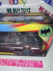 Funko 1966 Chrome BATMOBILE w/ POSEABLE ACTION FIGURE 🦇 🔥