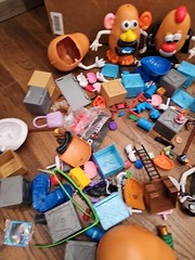 Vintage Toy Lot Mr Potatoe Head, Roblox, Lost Kitties Weapons Accessories