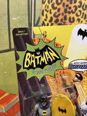 BATMAN 1966 CLASSIC TV SERIES SURFS UP BATMAN FIGURE MOVIE RETRO DC COMICS NECA