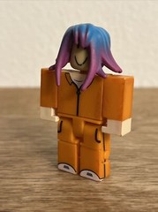Roblox Orange Jump Suit 3” Action Figure Jazwares Toy (TOY ONLY NO CODE)