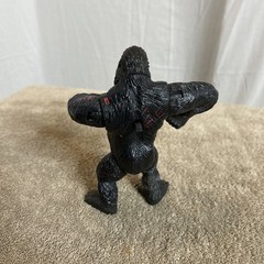 King Kong 6″ Action Figure Playmates Punching Action Twist 100-002