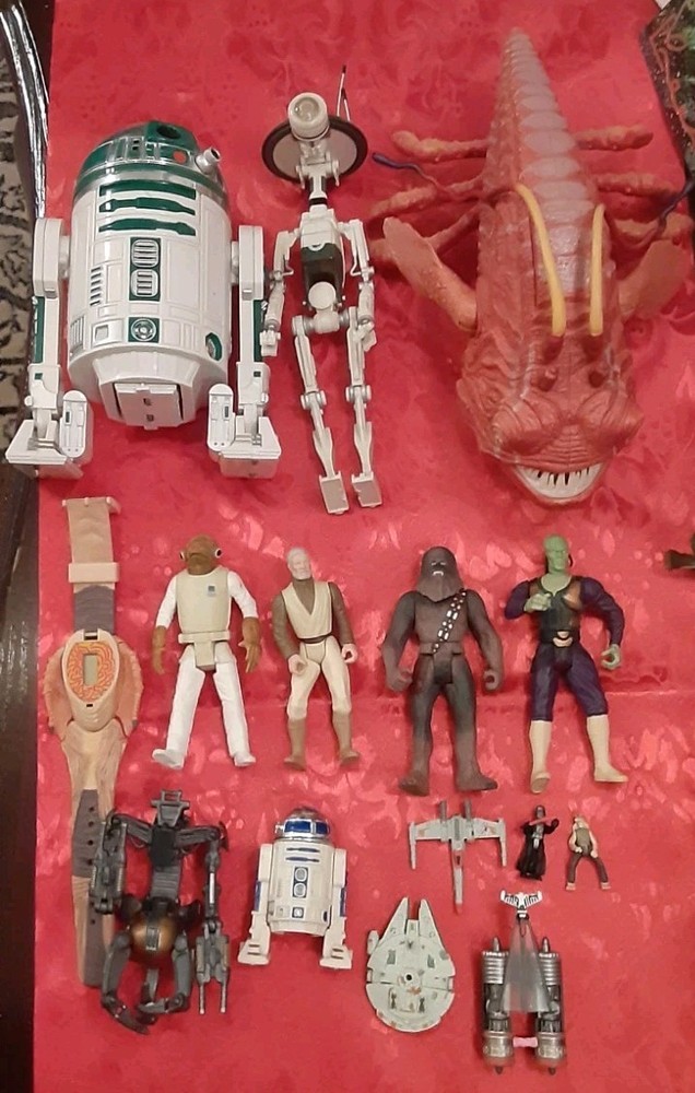 Star Wars Lot Of 15 Large, Regular, And Micros Action Figures R2-D2 Chewbacca