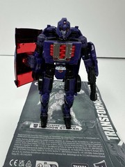 Hasbro Takara Tomy Transformers Legacy Evolution Shadow Striker – Deluxe Class
