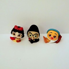 SNOW WHITE & 7 DWARVES DISNEY DOORABLES EVIL QUEEN SLEEPY LOT RIVALING ROYALS X3