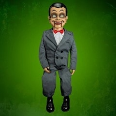 Trick or Treat Studios Goosebumps Slappy Dummy Life Size Movie Prop Replica
