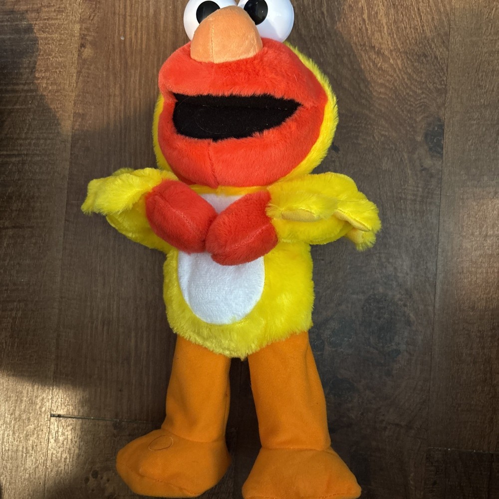 Just Play Sesame Street Chicken Dance Elmo Animated Dances And Sings TESTED 13”