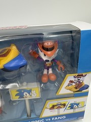 Sonic The Hedgehog Classic Jakks Pacific Sonic vs Fang 2.5″ tall Playset