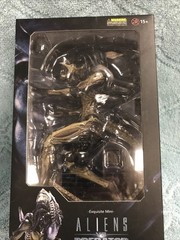 Hiya Toys Aliens vs Predator Requiem AVPR Alien Predalien