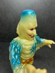 M1GO 1997 Daimon Glow in the dark Sofubi 8.8″ Soft Vinyl Figure w/ Header & Bag
