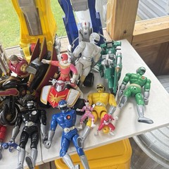 Vintage Power Rangers Action Figures And Vehicles Etc Mixed Lot