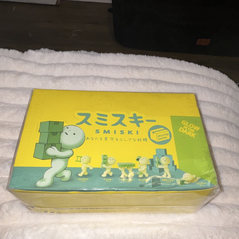Smiski Moving Series Case of 12