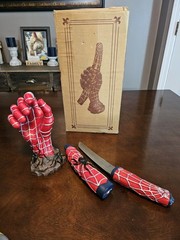Rare Spider’s Fury Spiderman 7” Fixed blade knife Hand Bust Stand Hand Painted