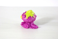 Moose Toys Uggly’s Pet Shop Mixed Lot of 5 Figures 1.5″ Inch Toys Crab Octopus