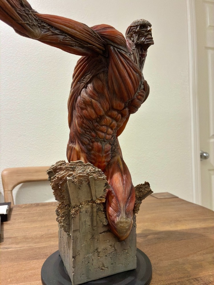 Attack on Titan Colossus Titan Statue Takayuki Takeya Good Smile Limited 500