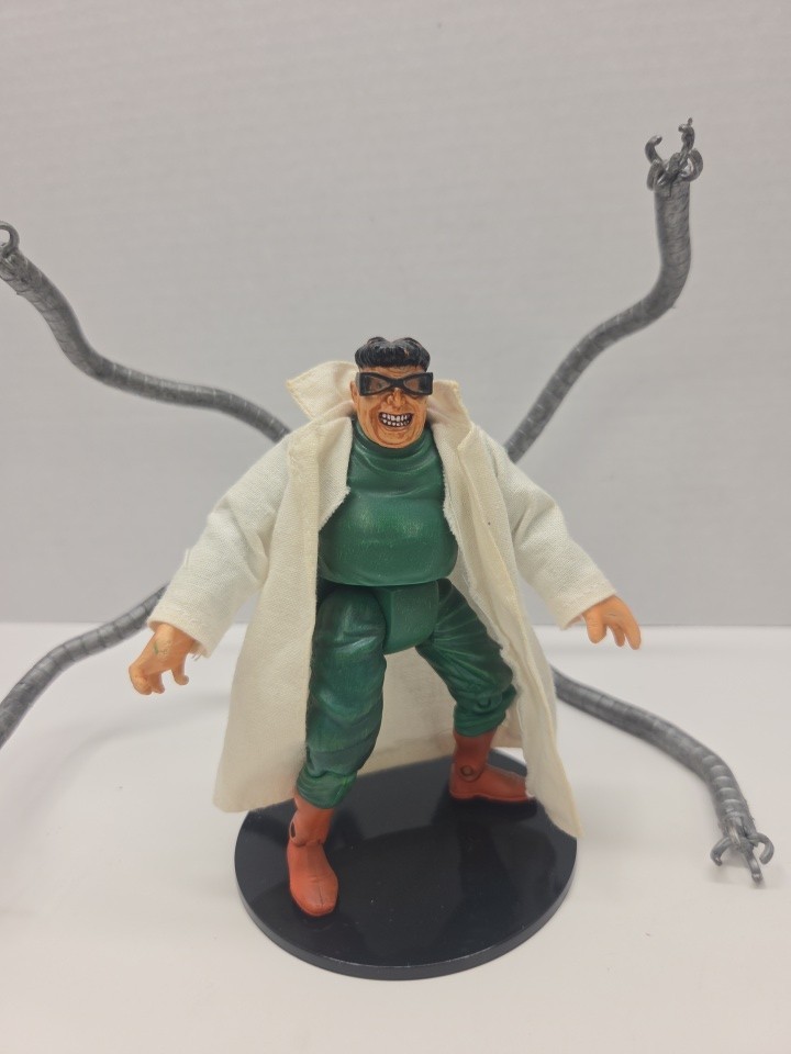 2004 ToyBiz Marvel Sinister Six Dr Octopus Action Figure Complete Doc Ock