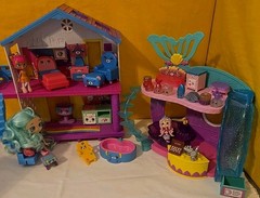SHOPKINS Playset HAPPY PLACES Rainbow Beach +Reef Retreat +3 Dolls +Figures LOT
