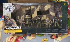 TRUE HEROES SENTINEL 1 TROOP TRANSPORTER. NIB ToysRUs