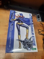 Kotobukiya Dc Bishoujo Statue Batgirl 1/8 Scale Pvc Pre-Painted Figure. OPEN BOX