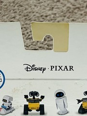 DISNEY PIXAR WALL-E POSEABLE ACTION FIGURE THINKING TOY 2014