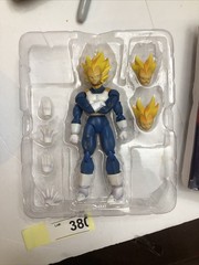 S.H. Figuarts Dragon Ball Z Super Saiyan Vegeta Premium Color 1.0 2015 Complete