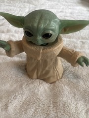 Baby Yoda Grogu Mandalorian Star Wars Toy Action Figure Hasbro 7” Posable Figure