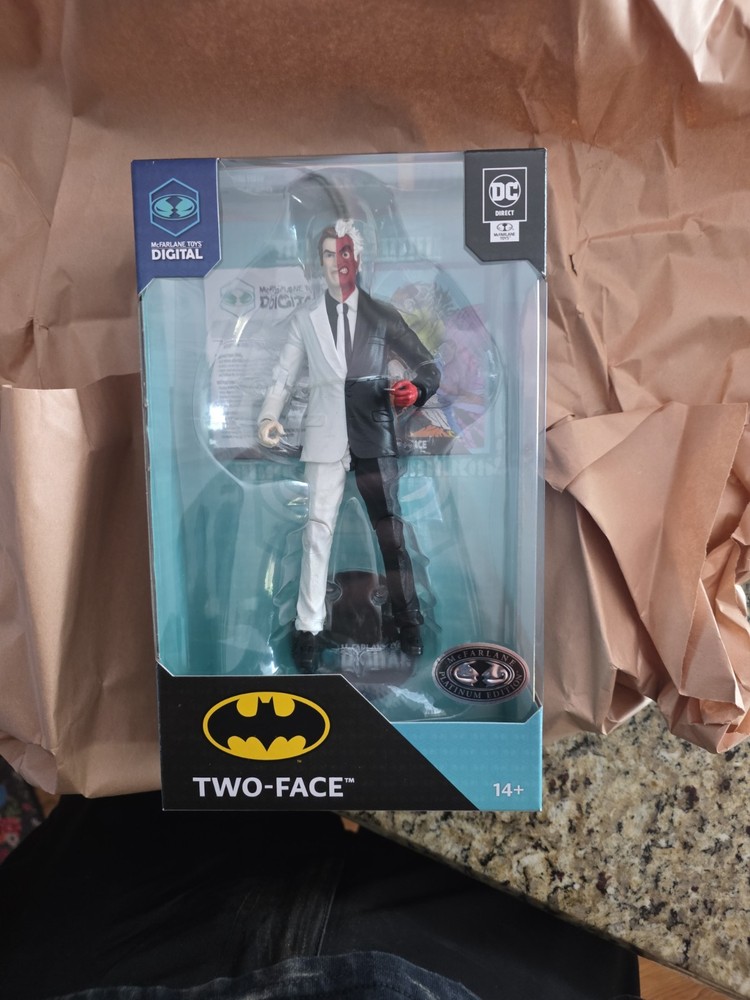 McFarlane DC Multiverse Two Face Platinum Edition Action Figure