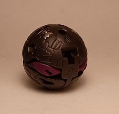 Bakugan Generation 3 Wave 1 Bruiser Black Purple Mammal Clan Spin Master