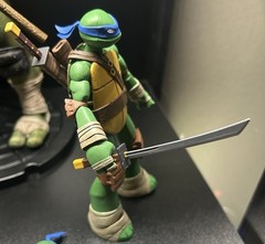 Teenage Mutant Ninja Turtles (2012 Cartoon) Ultimate Leonardo 7-Inch Scale