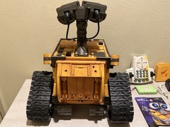 Disney Pixar Thinkway Ultimate Wall E WITH Box READ DESCRIPTION