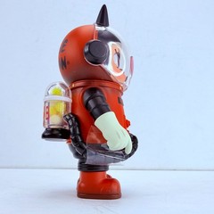 POP MART 100% Mega Space Molly Series 3 Gray Baseman Figure Toy Doll – Open Box