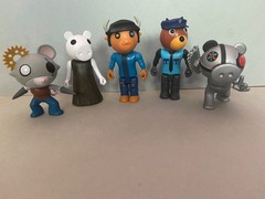 Roblox Piggy Series 2 Figures Lot Of 5 Raze,Officer Doggy, Billy,Rpbby Phat Mojo