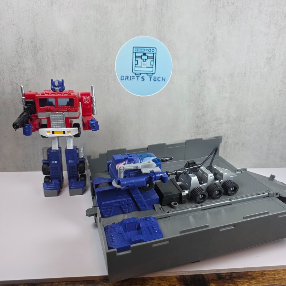 Transformers 40th Anniversary G1 Optimus Prime Retro