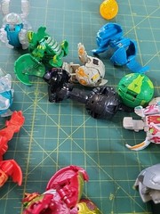 Huge Lot of 20+ Bakugan Battle figures Bundle Mixed Set “SEE PHOTOS”