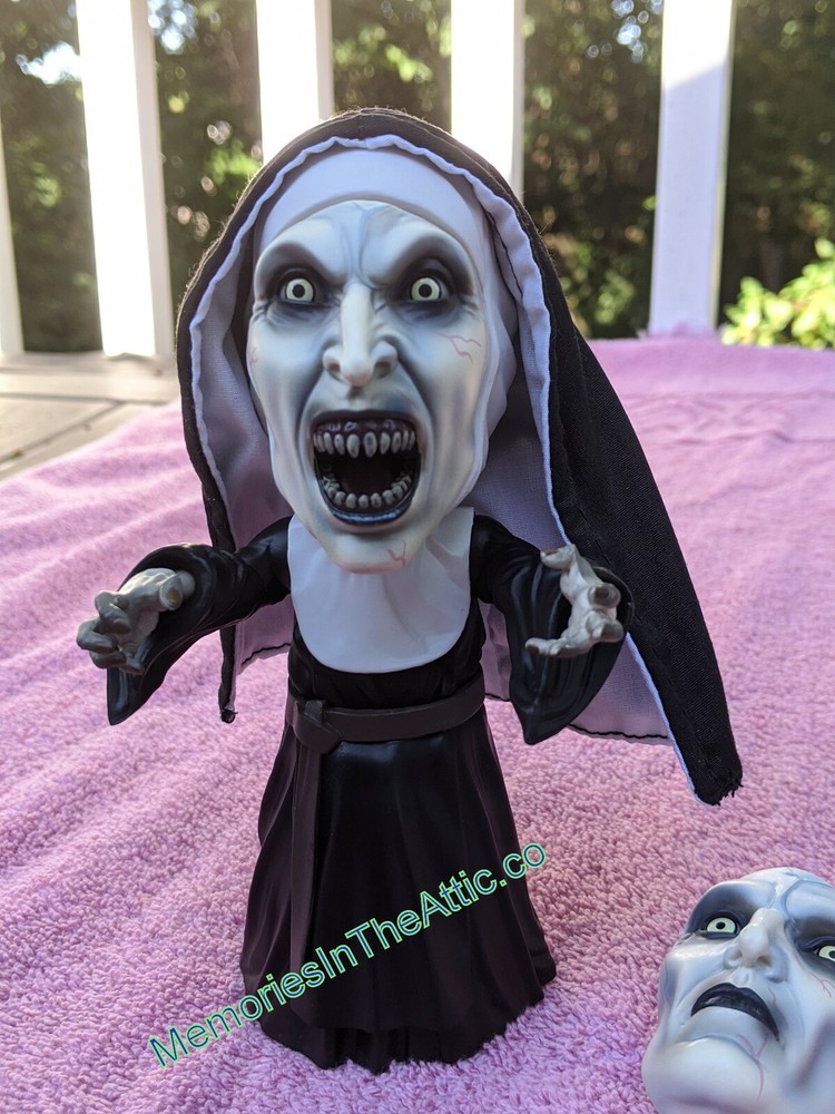 Mezco The Nun Deluxe Stylized 6-Inch Action Figure 2 Faces Valek The Conjuring