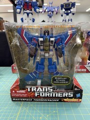 Masterpiece Seekers Walmart TRU Exclusives Starscream Skywarp Thundercracker