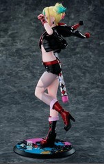 Kaiyodo Harley Quinn Suicide Squad ISEKAI Ver. 1/7 Scale Figure With Bonus Parts