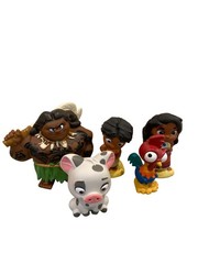 Disney Moana 2 Bath Toy Bucket with 5 Figures For Ages 6M+