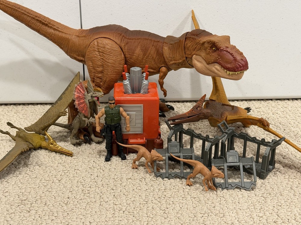Jurassic World CANCELLED Destruct-A-Saur Lot x4 T. rex Pteranodon Dilophosaurus