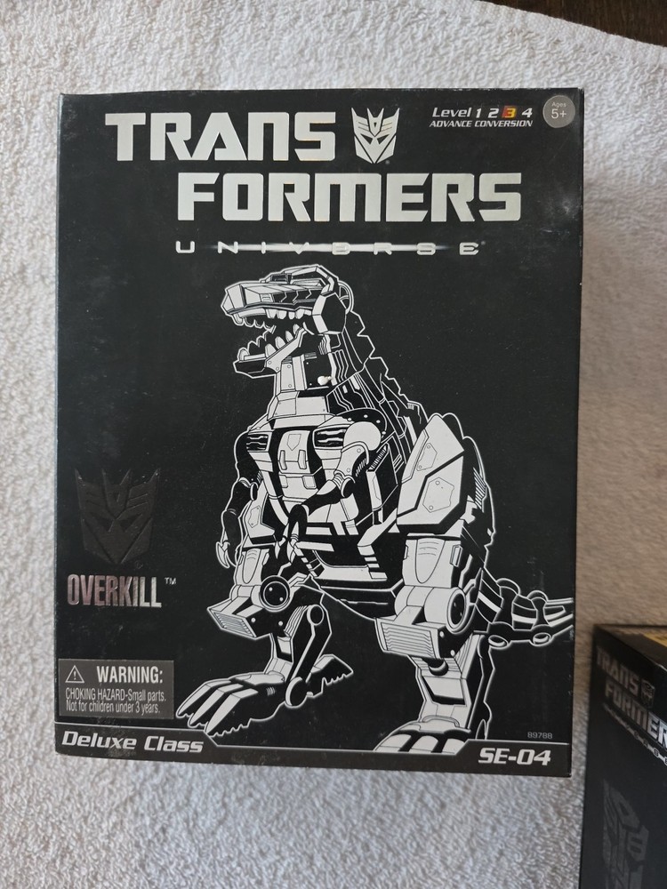 Transformers Overkill Universe Classics Deluxe Class